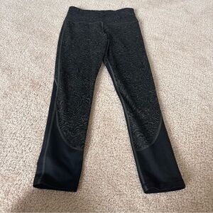NWOT Women’s Under Armour Printed Leggings!